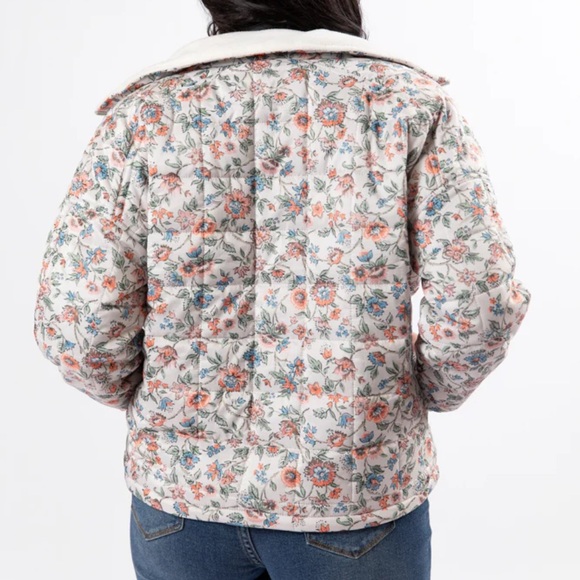 Floral Women's quilted Jacket - Picture 3 of 3